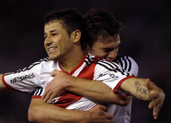 River le ganó a Tigre y continúa como único puntero