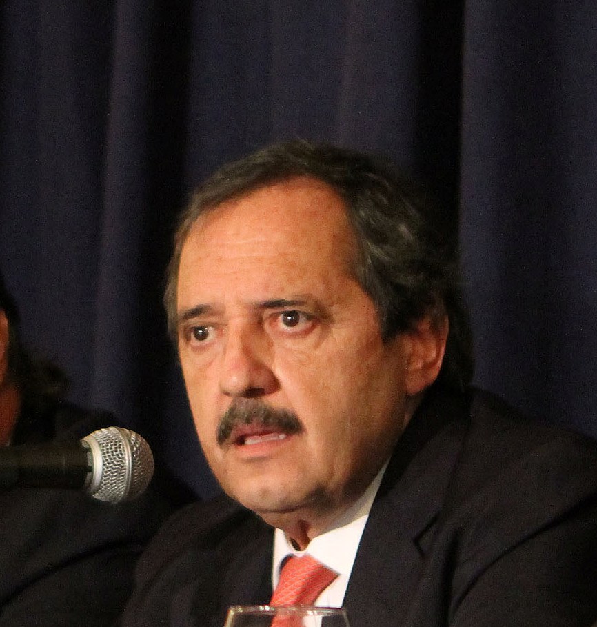Ricardo Alfonsín, calificó como «vergonzoso» el acuerdo entre YPF-Chevron