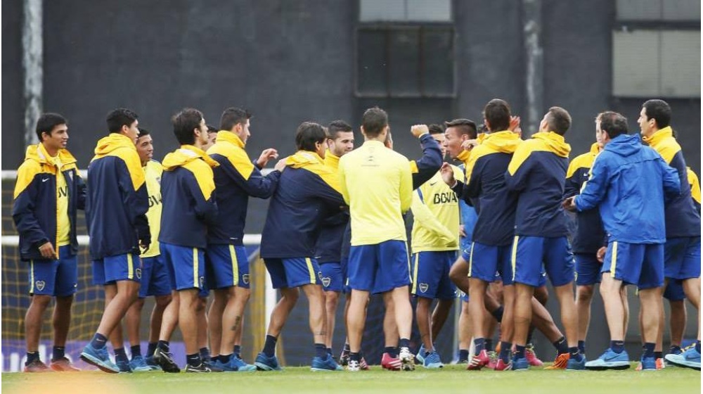 boca_entrenamiento_chavez_crop1416929272197.jpg_951387835