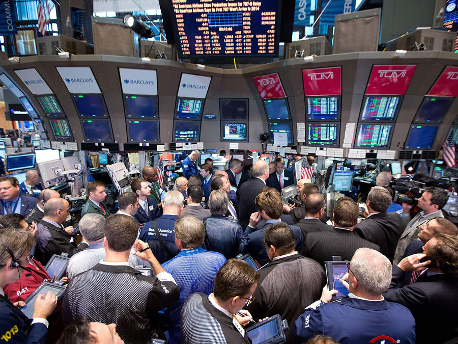 30-big-stocks-that-are-way-below-wall-streets-price-targets