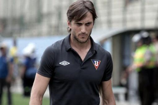 Zubeldía recibió una dura sanción en Ecuador