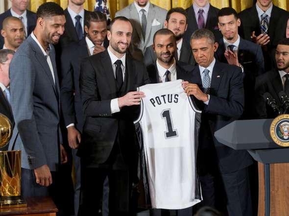 Manu-visito-Spurs-Obama_OLEIMA20150112_0171_8