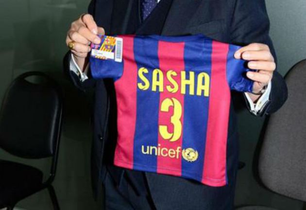 Sasha-Pique-Mebarak-camiseta