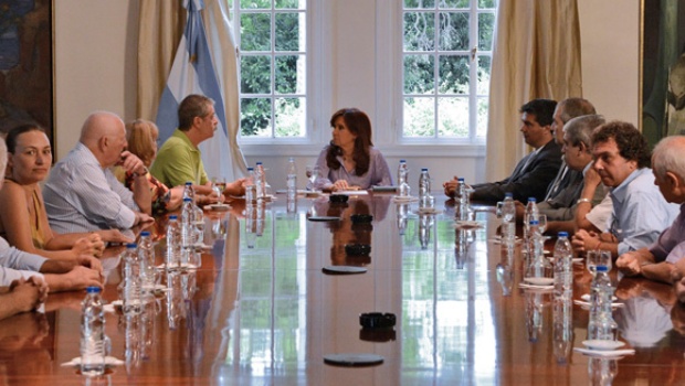cristina_familiares_amia.jpg_1328648940
