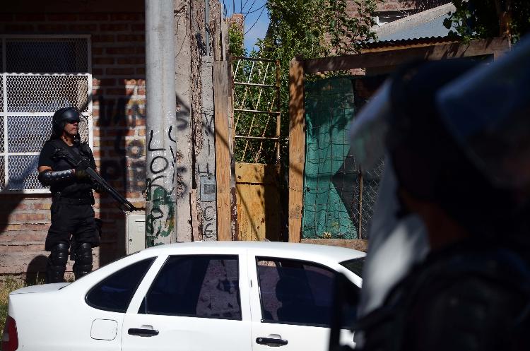 nqn allanmiento barrio villa ceferino por asesinato foto mati subat 0