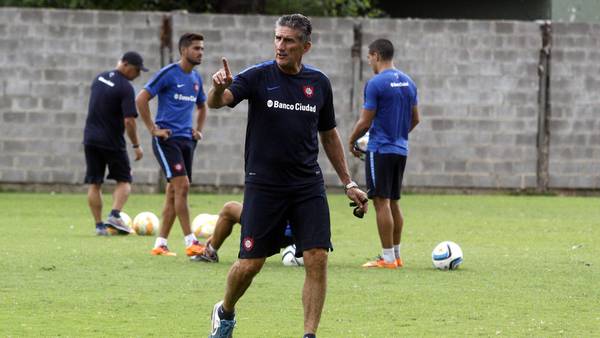 Bauza-equipo-enfrentara-River-DyN_CLAIMA20150205_0172_27