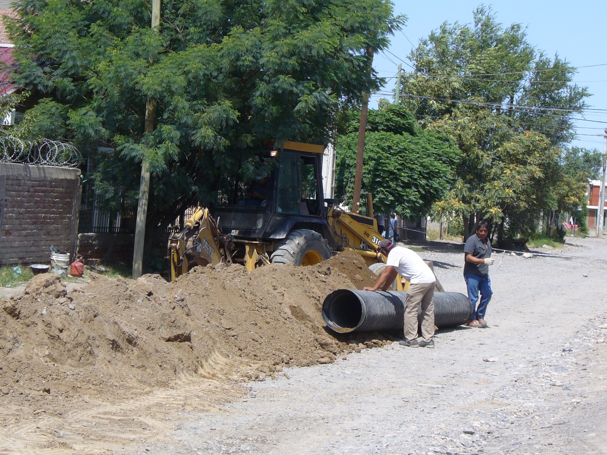 Construyen nuevos cordones cuneta y desagües en el barrio Belgrano