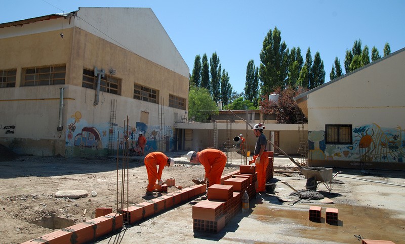 Continúa la ampliación de la escuela 136 de Confluencia
