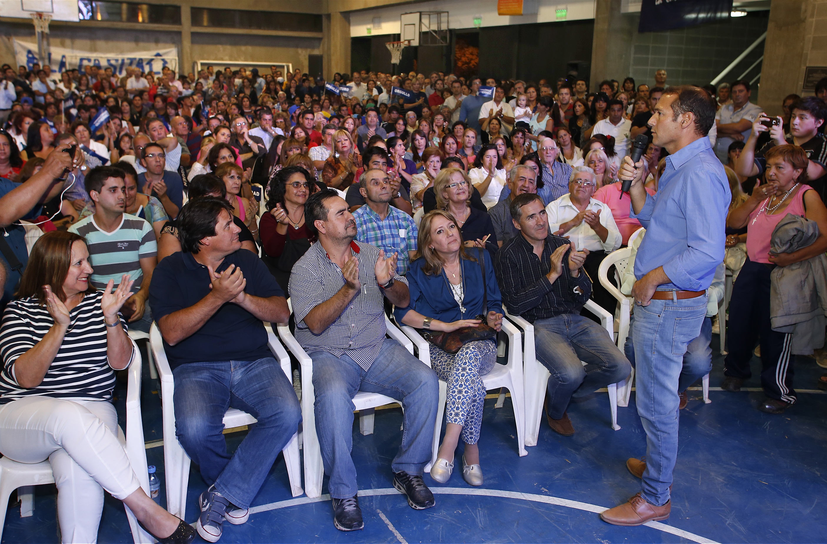 Omar Gutierrez lanzamiento campau00F1a en zona Este. Provincias Unidas.... prensa Gutierrrez 2015 130