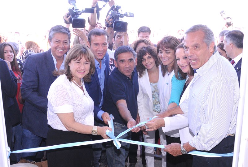 Jorge Sapag encabezó la inauguración del ciclo lectivo 2015 en la provincia