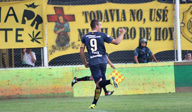destacada-festejoruben-vs-olimpo004