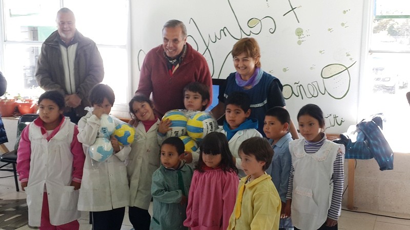 22-04-Sapag-hoy-en-escuela-de-Meliquina-708x350@2x