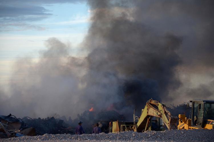 nqn incendio en la planta de la empresa indarsa del parque industrial