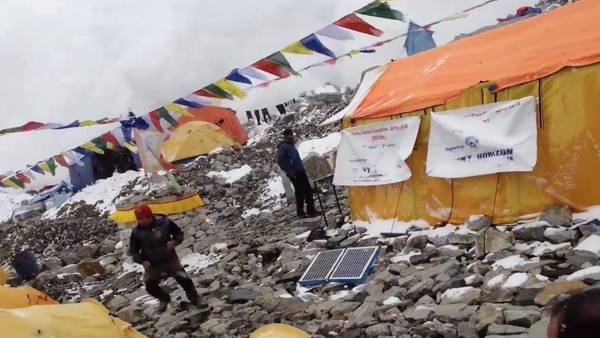 El video de la avalancha en el Everest después de la catástrofe en Nepal