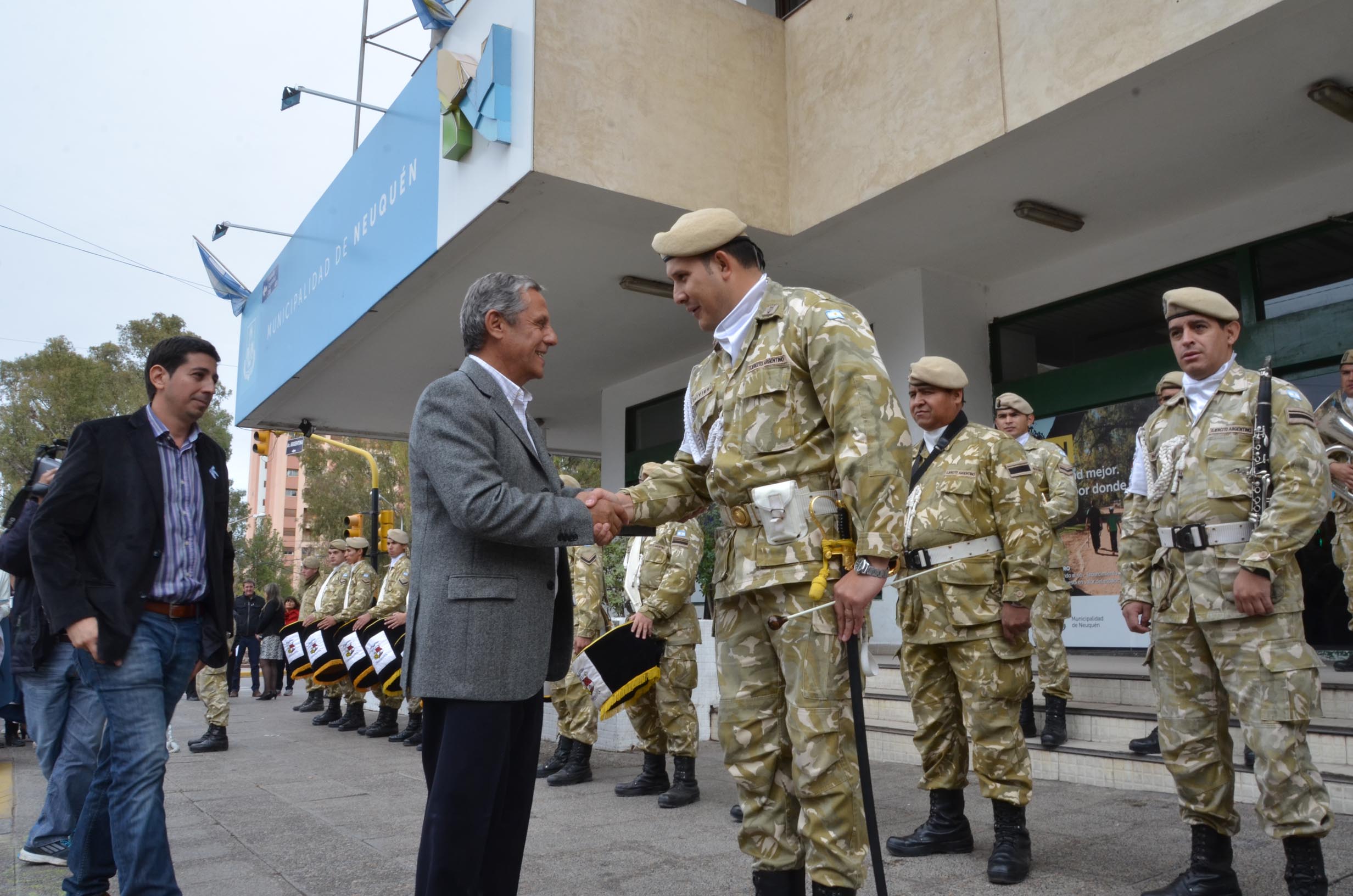 Quiroga participó de las actividades por el Día de la Escarapela