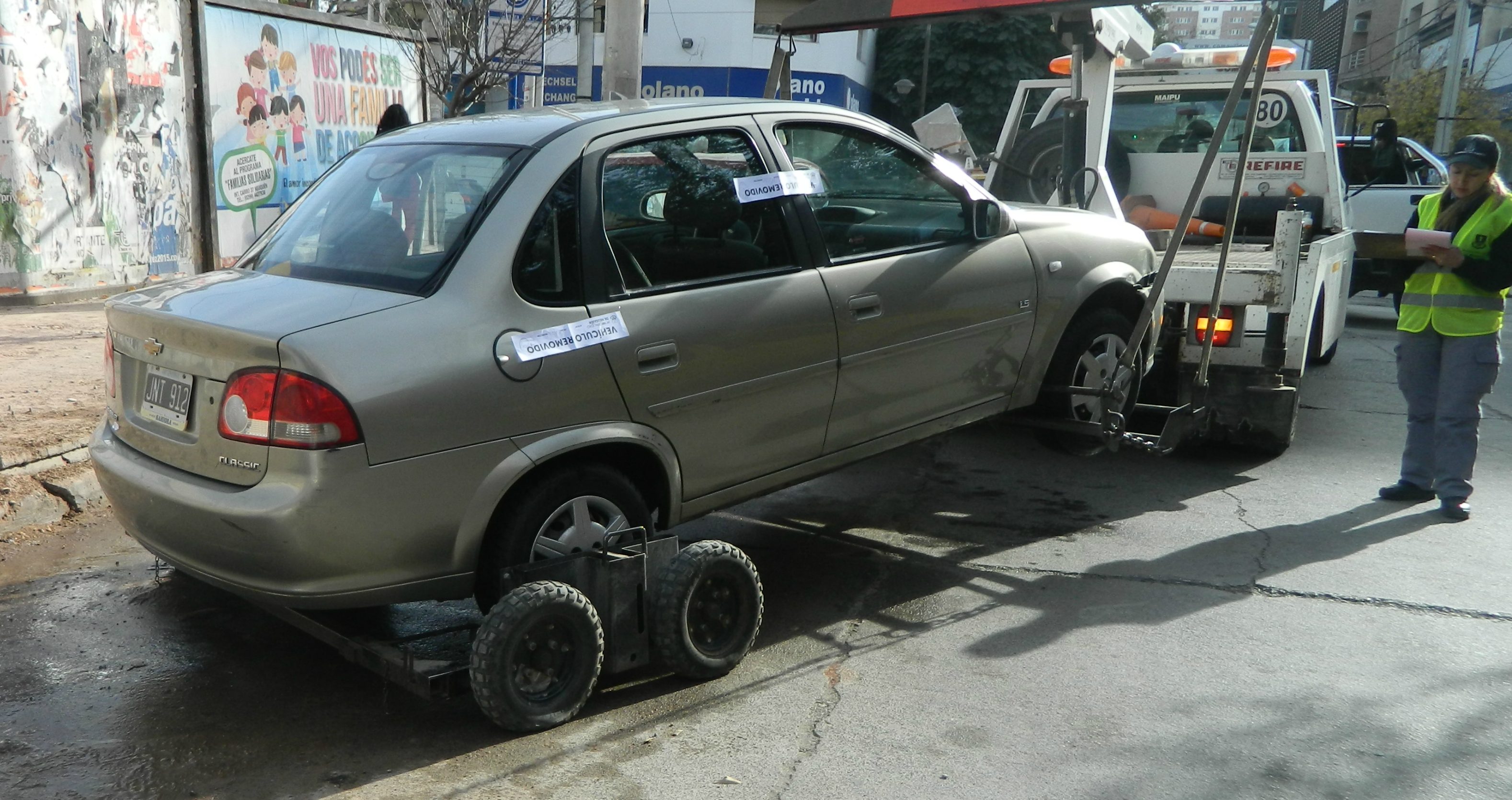 Remueven tres autos por permitir su lavado en la vía pública Foto ilustrativa.