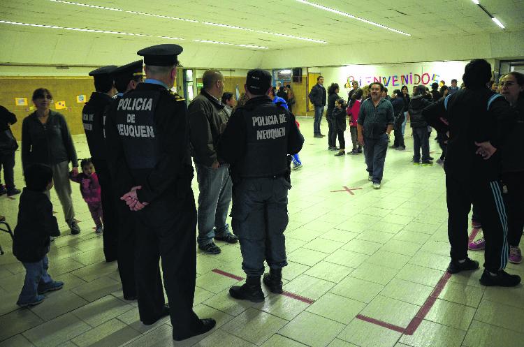 nqn denuncian abuso a una nena en la primaria 140 del B don bosco fot