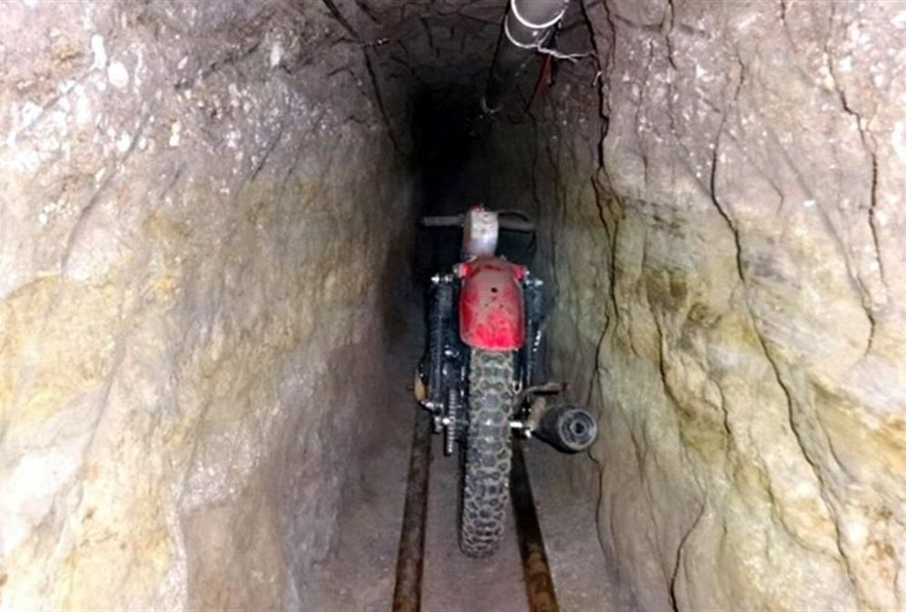 Se conoció un video del tunel que llevó a la fuga del Chapo Guzmán