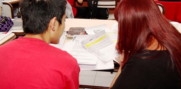 Alumnos-escuelas-clases-de-apoyo-708x350