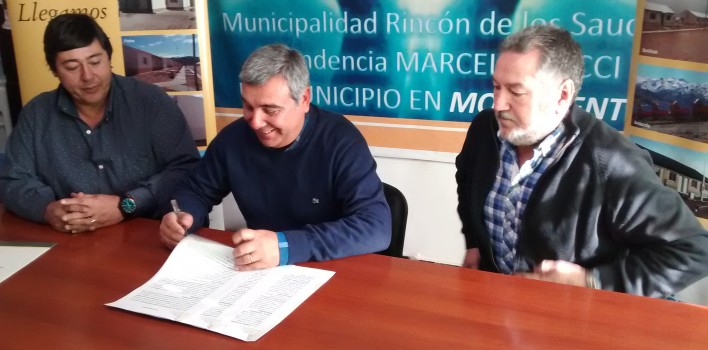 Convenio-entre-ADUS-y-Rincón-de-los-Sauces-708x350
