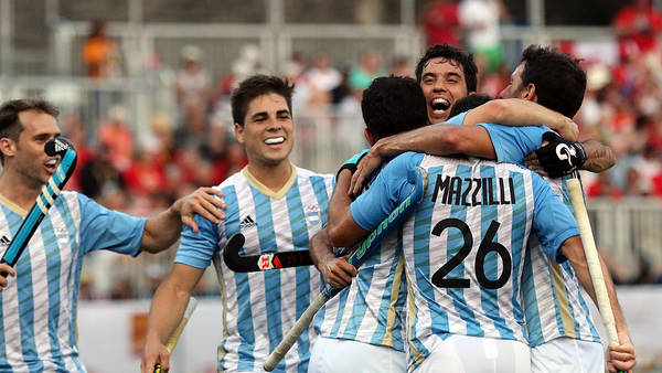 Festejo-medalla-argentino-Panamericanos-Telam_CLAIMA20150725_0115_28