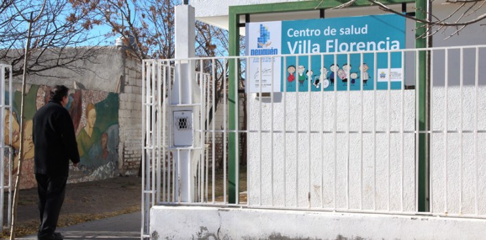 Frente-del-Centro-de-Salud-de-Villa-Florencia-5-copia-708x350
