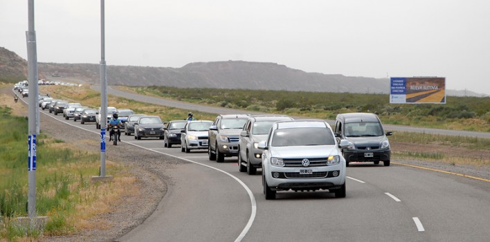 Sapag-inaugura-nueva-autovia-6-708x350