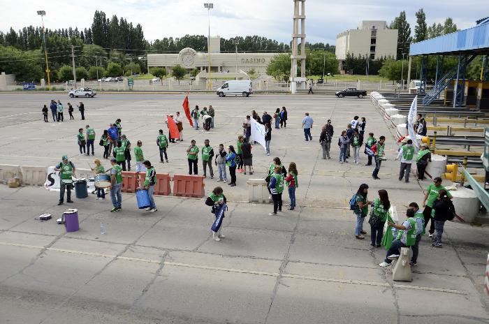Ag Cipo Ate en el puente Cipolletti - Neuquén - Frank (97)