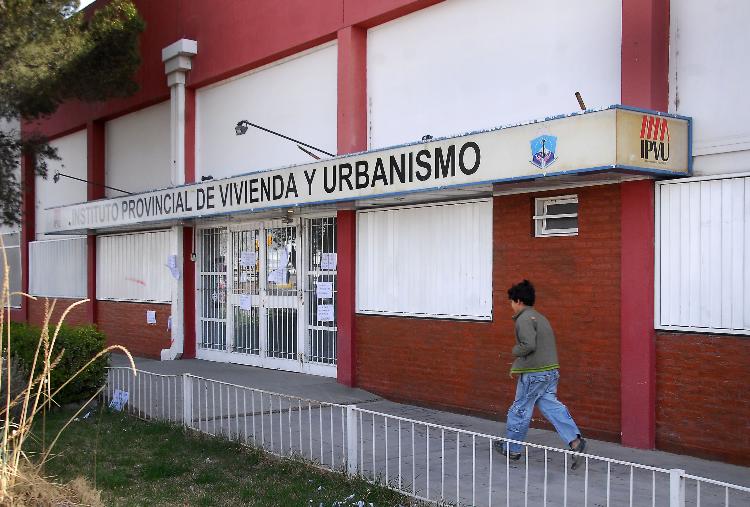 FRENTE DEL IPVU.