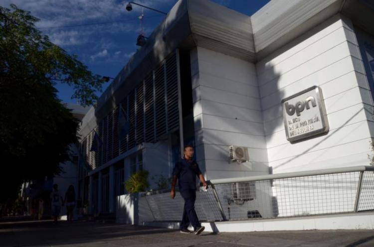 nqn salidera bancaria - se llevan 20 mil pesos de la casa matriz del