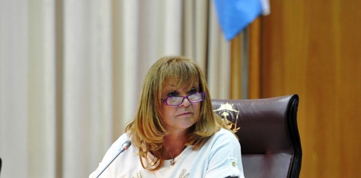 Legislatura-26-03-Muñiz-preside-sesión-708x350