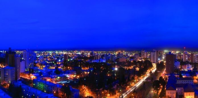 NEUQUEN-capital-nocturna-708x350-708x350