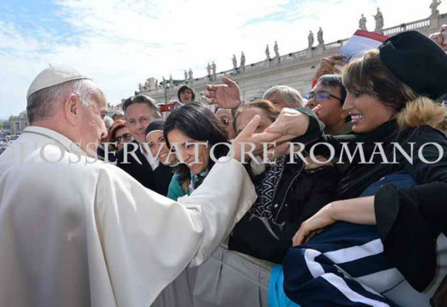 Papa-Francisco-Vicky-Xipolitakis