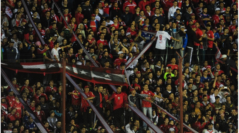 hinchas_de_indepte_crop1442864782806.jpg_951387835