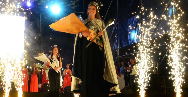 neuquen 19/09/2015 nqn Reina de Neuquen ceci maletti