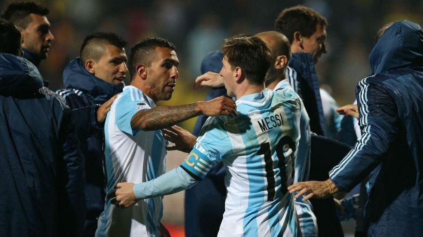 messi_tevez_telam_crop1441709649074.jpg_562132393