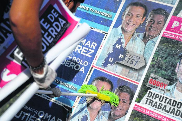 nqn pegatinas en campañas políticas foto mati subat 20-03-2015