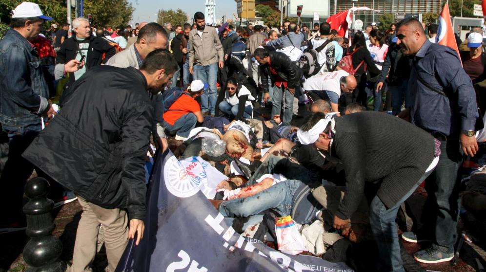 Atentado a marcha de la izquierda en Turquía deja 30 personas muertas