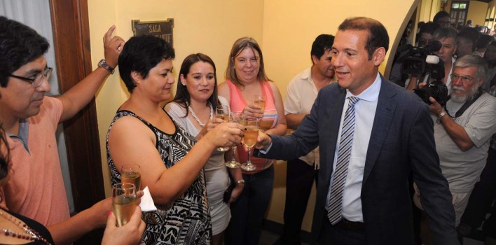 Gobernador-Omar-Gutierrez-realizo-el-brindis-de-fin-de-año-en-casa-de-gobierno-708x350