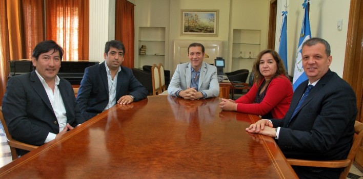 OG-con-intendentes_8998-708x350