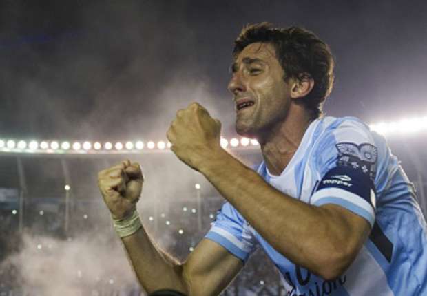 diego-milito_8o32c6nk51k217d68v0drz99q