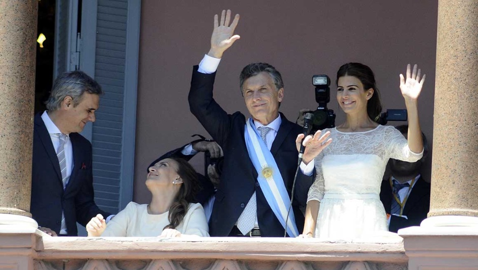 macri-en-el-balcon.jpg_1193983882
