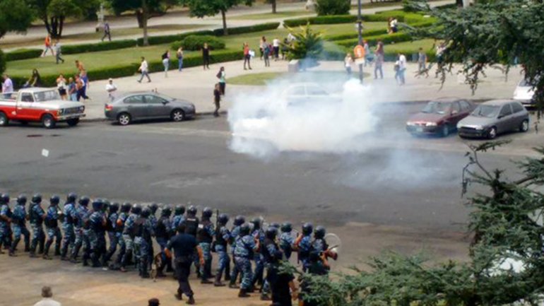 represion