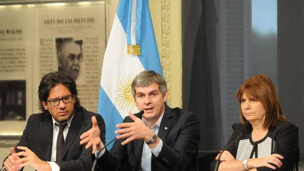 Conferencia-Marcos-Pena-Diego-Diaz_