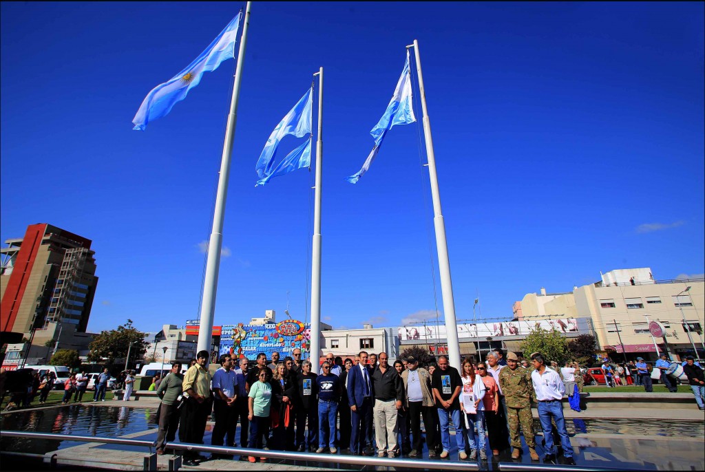 NEUQUEN..-02-Abril-2016-...-EL-GOBERNADOR-OMAR-GUTIÉRREZ-PARTICIPO-DE-LOS-ACTO-DE-ISLAS-MALVINAS..-1024x686