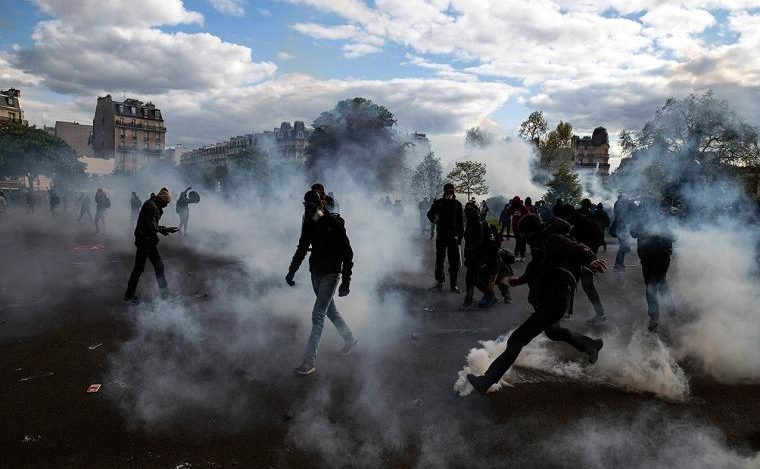 francia manifestacion represion
