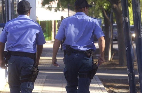 MAS POLICIAS EN LA CALLES DE NEUQUEN.