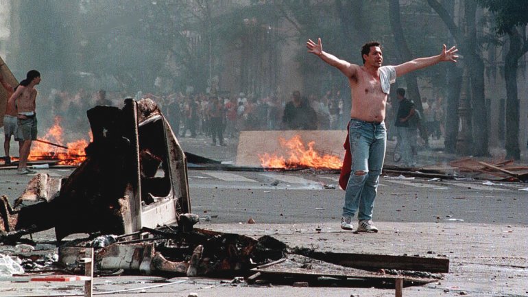 represion 2001