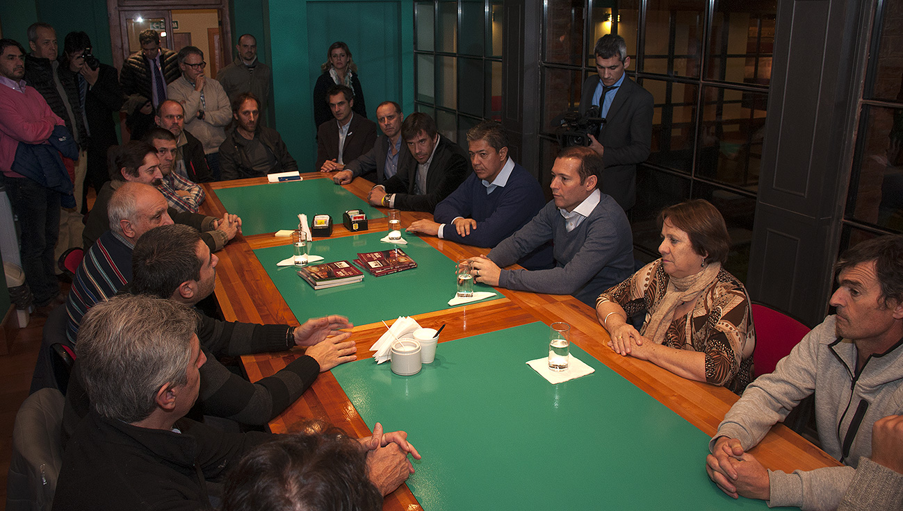 san martin de los andes 24-06-2016 El gobernador Omar Gutierrez