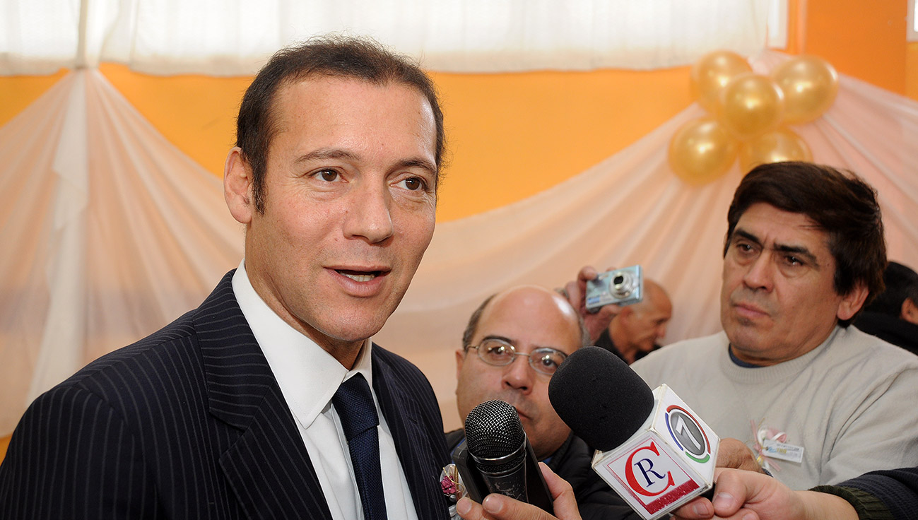 Zapala 08-07-2016 Gobernador Omar Gutierrez en rueda de prensa